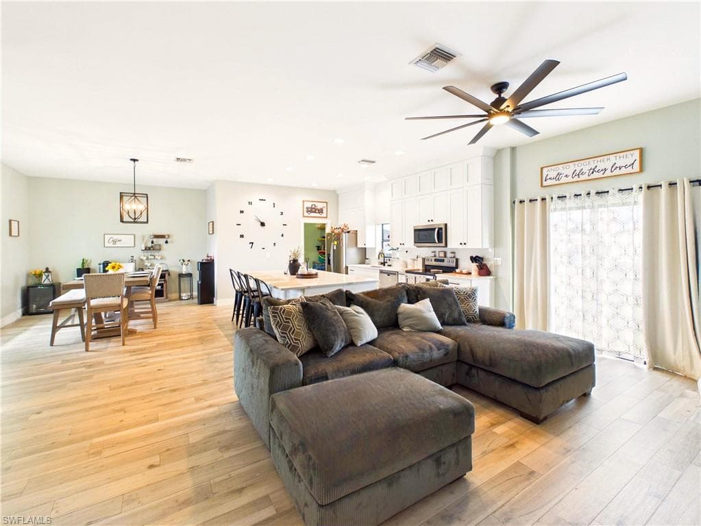 4004 13th ST SW-7