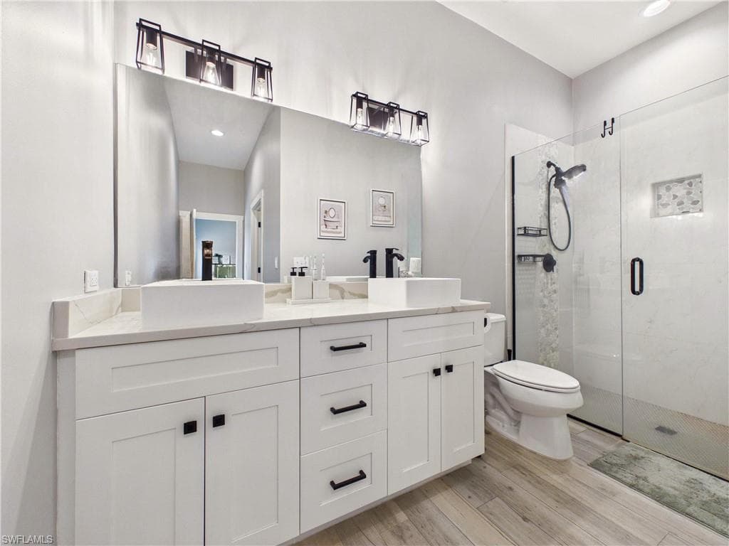 4004 13th ST SW-9