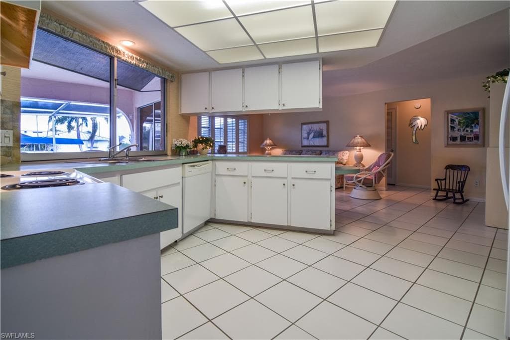 4632 Gulf AVE-22