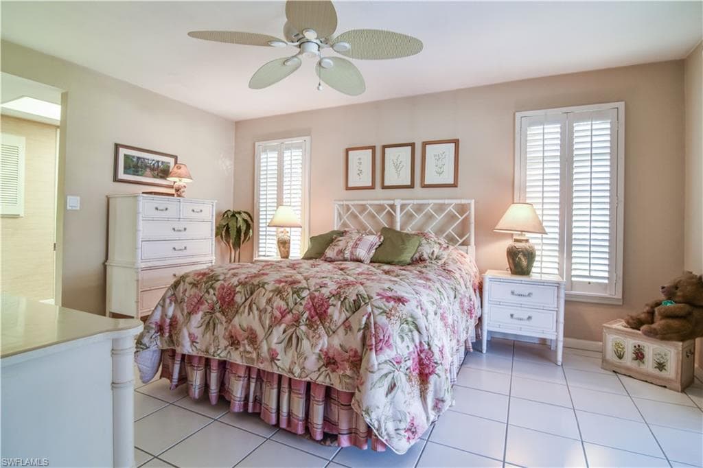 4632 Gulf AVE-5