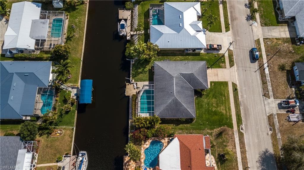 4632 Gulf AVE-41