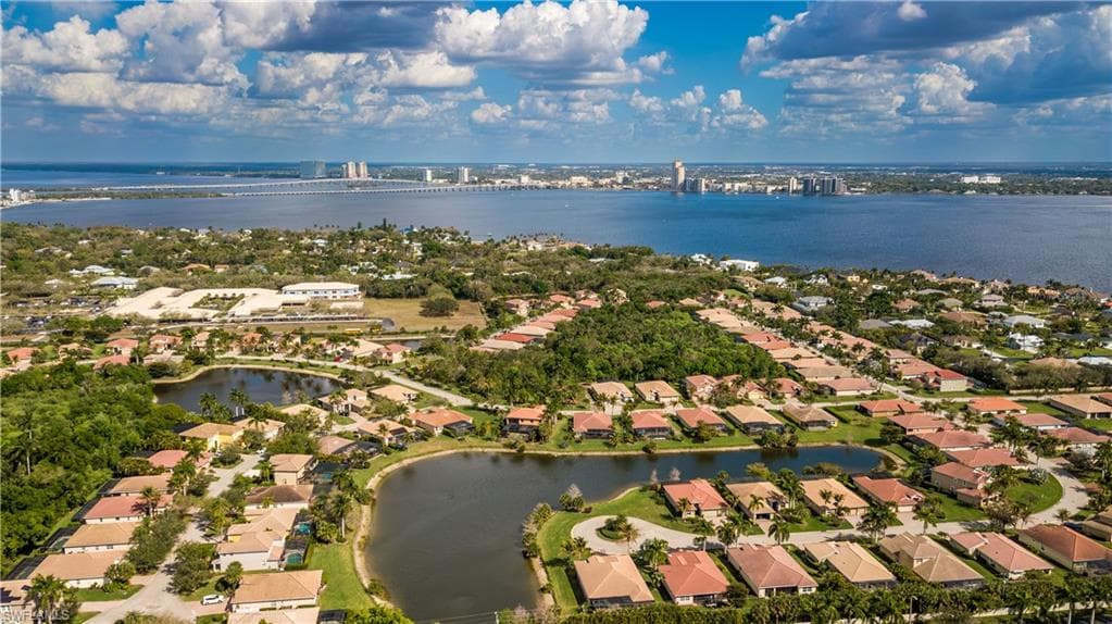 4632 Gulf AVE-8