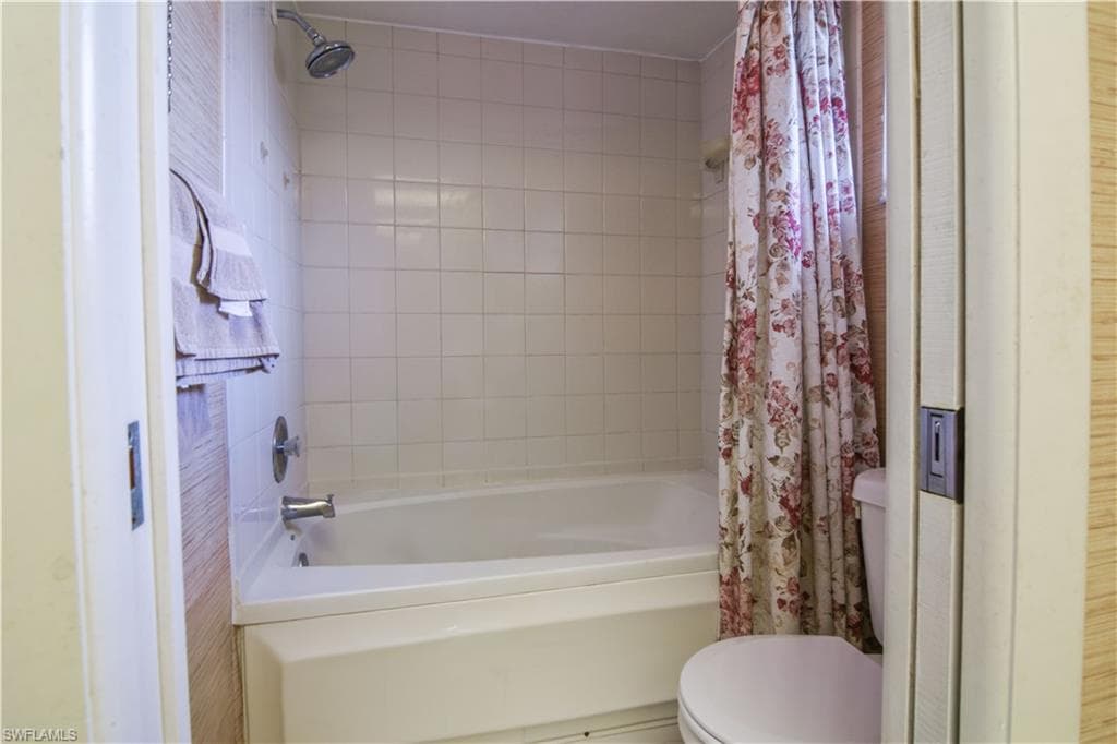 4632 Gulf AVE-17
