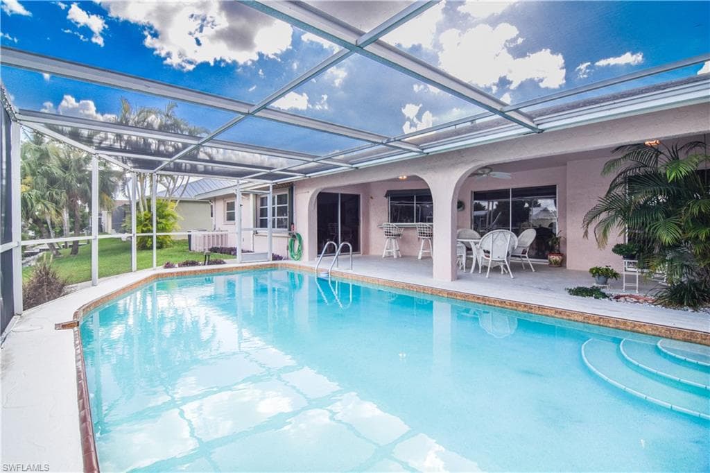 4632 Gulf AVE-7