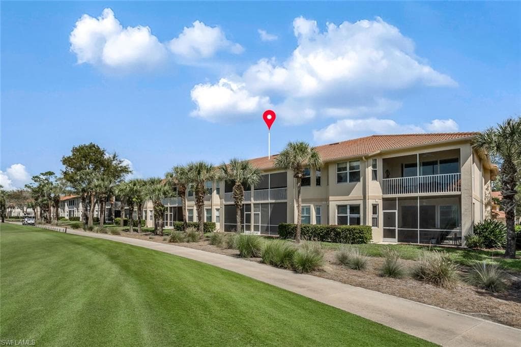 3980 Bishopwood CT E 204-19