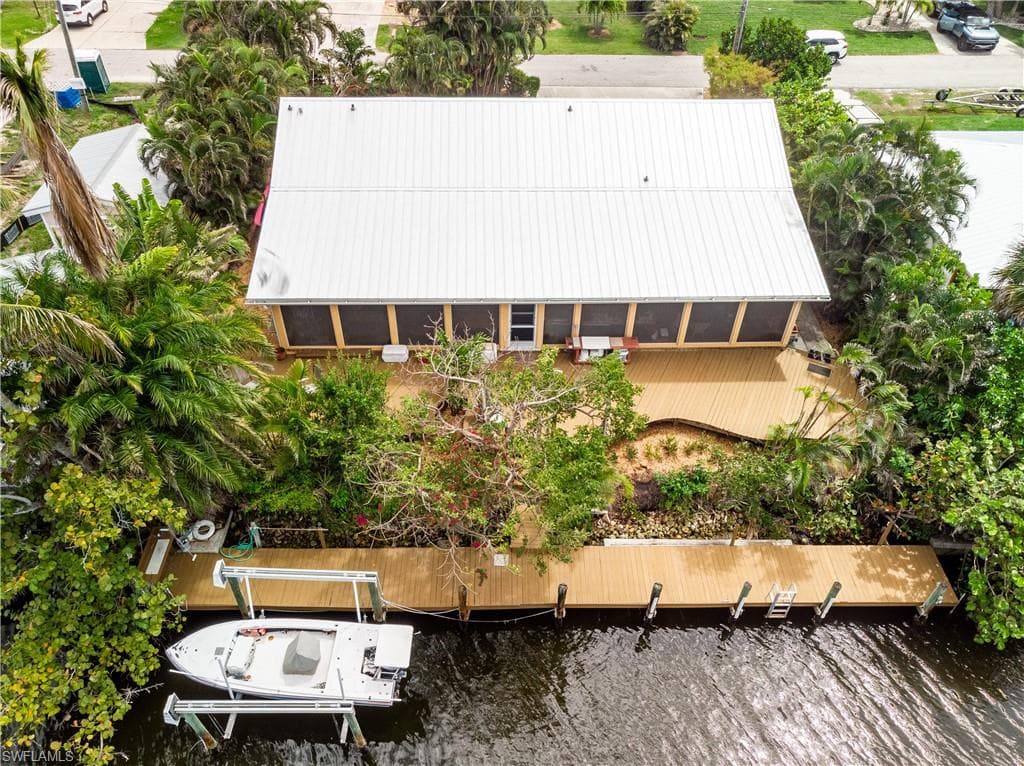 16353 Buccaneer ST-2