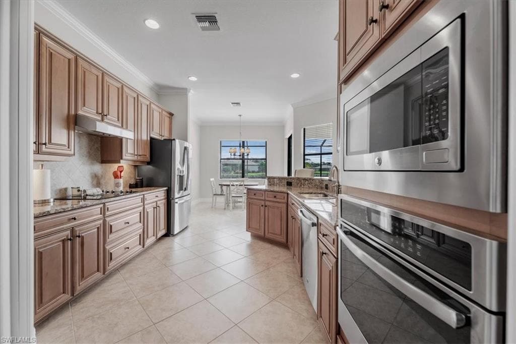 11015 Longwing DR-9