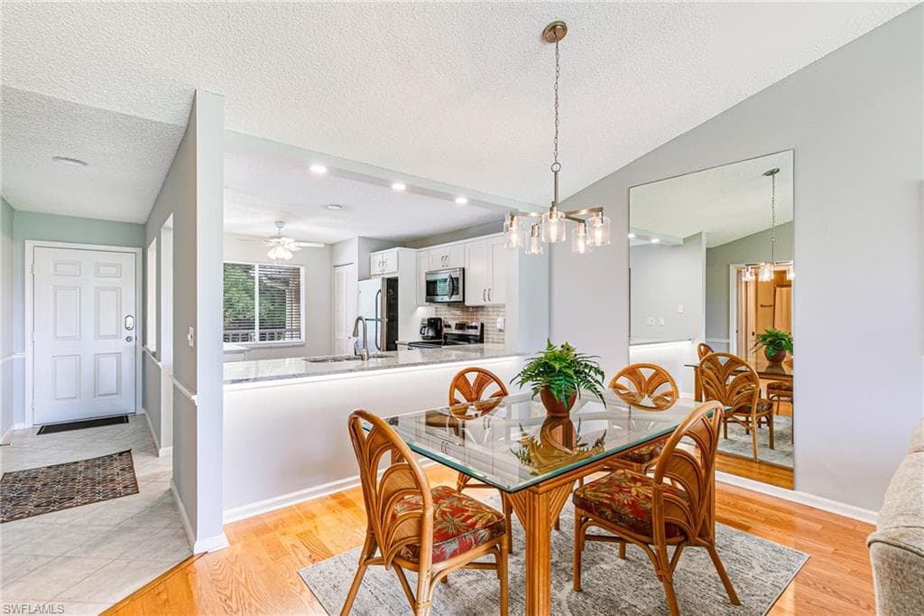 3655 Amberly CIR A302-7