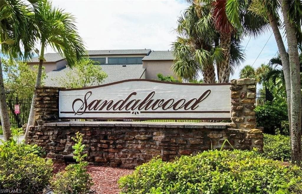 8849 Somerset BLVD-20