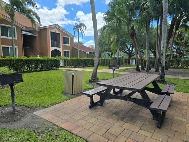 1210 Reserve WAY 204-29