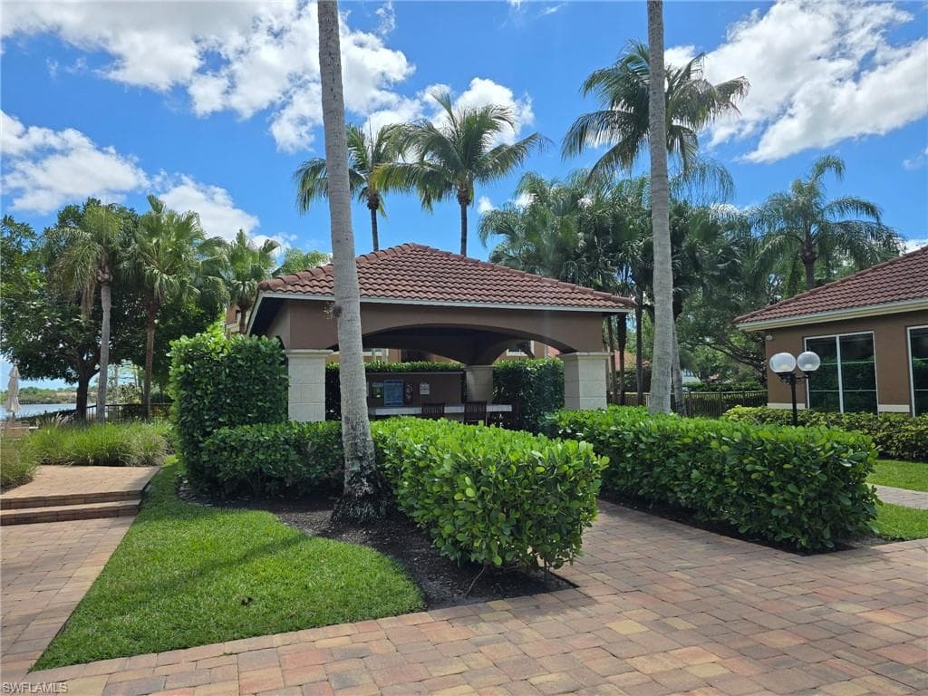 1210 Reserve WAY 204-38