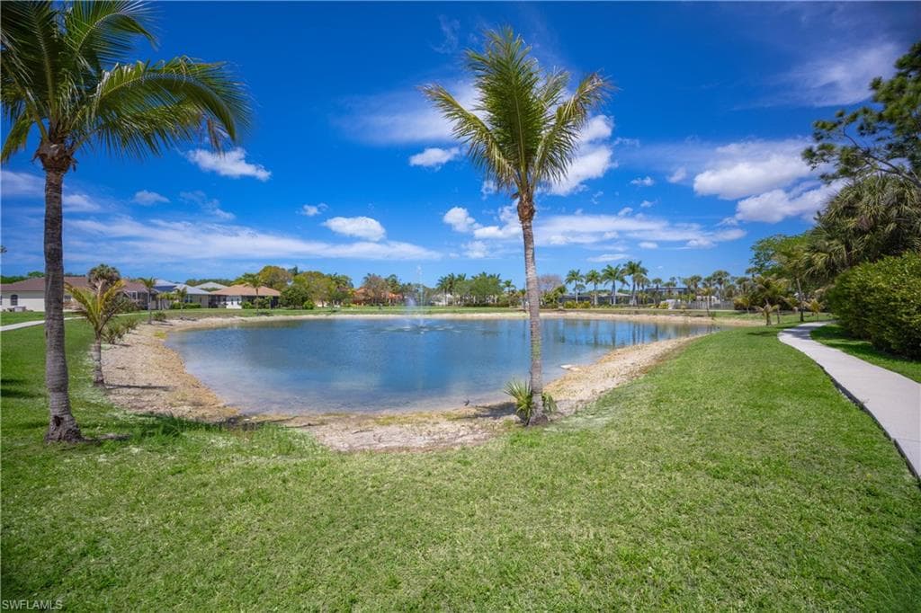 2844 Coco Lakes DR-45