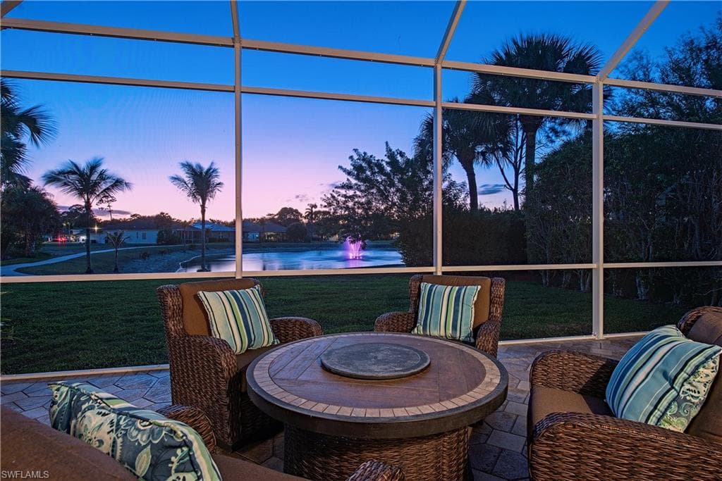 2844 Coco Lakes DR-21