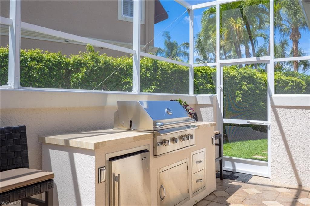 2844 Coco Lakes DR-39