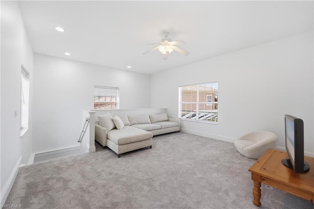 2844 Coco Lakes DR-34