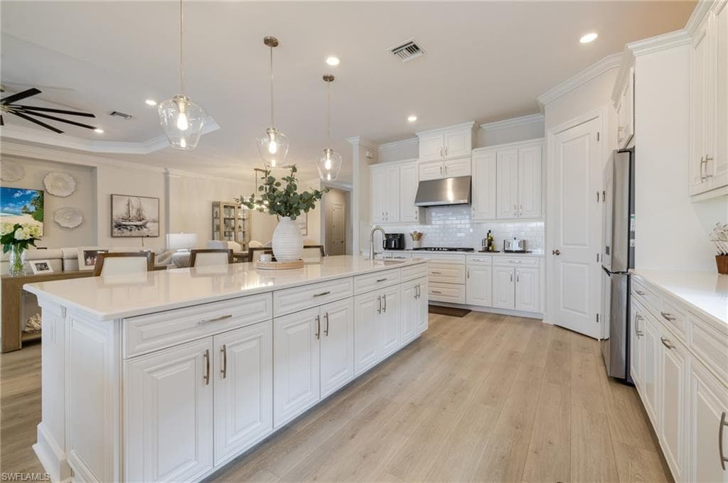 17602 Terracina DR-12