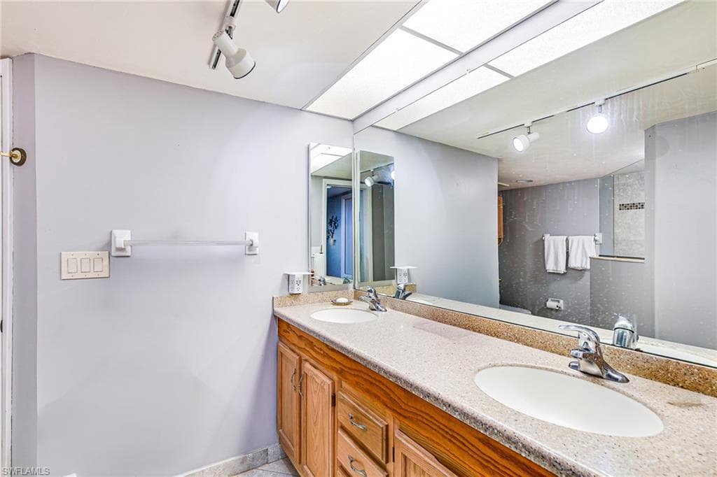 7161 Golden Eagle CT 1011-18