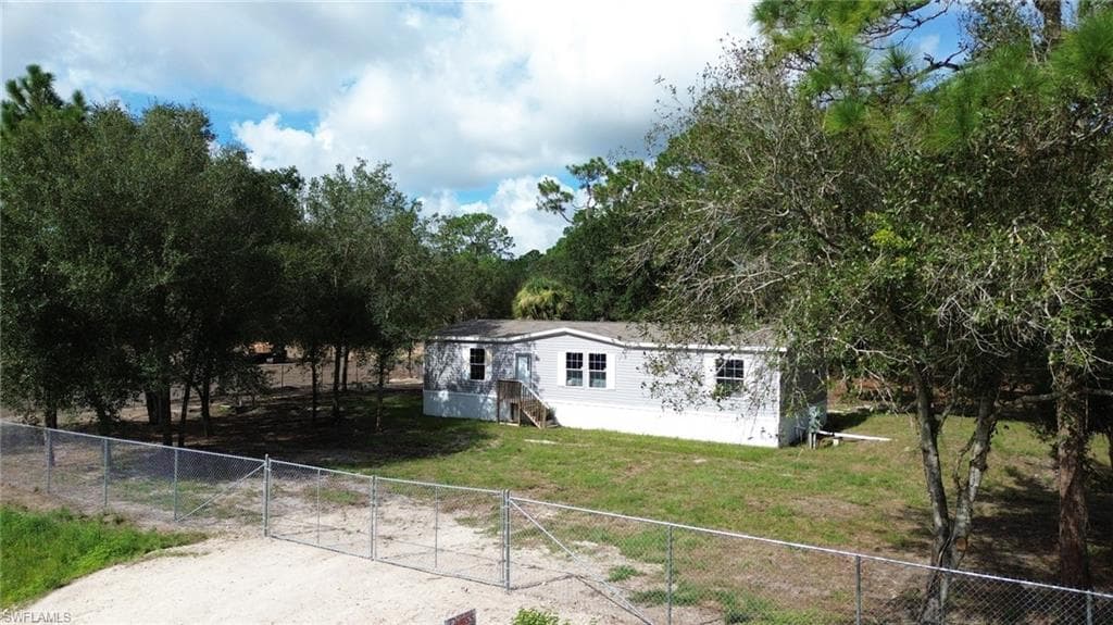 860 N Live Oak ST-0