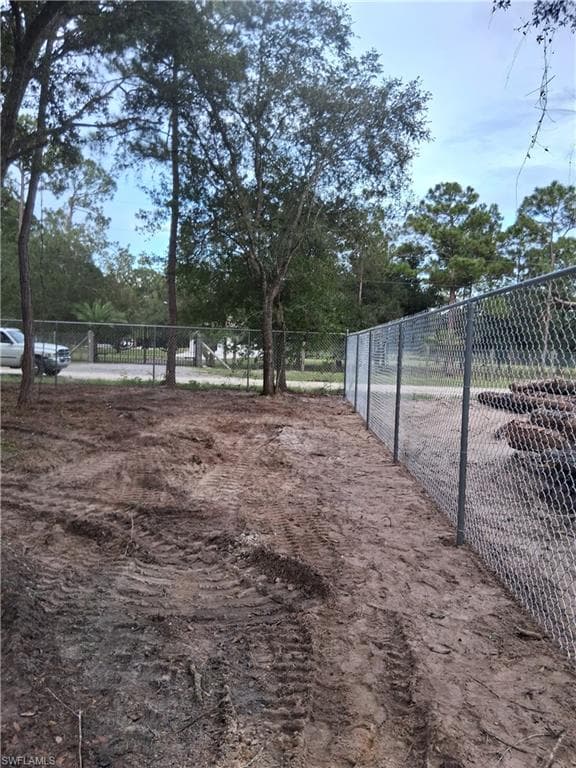 860 N Live Oak ST-4