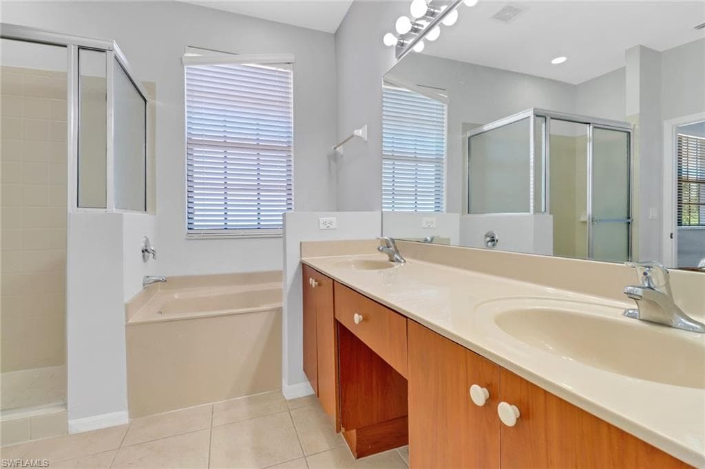 15243 Summit Place CIR 247-10