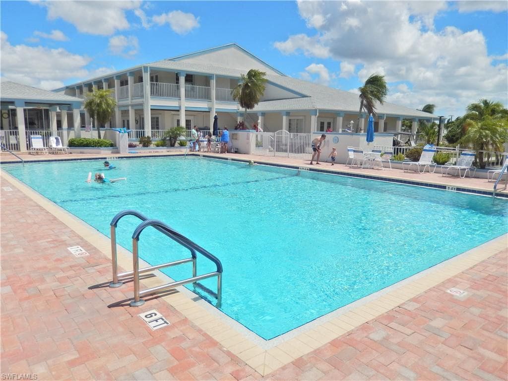 16168 Baton Rouge CT-46