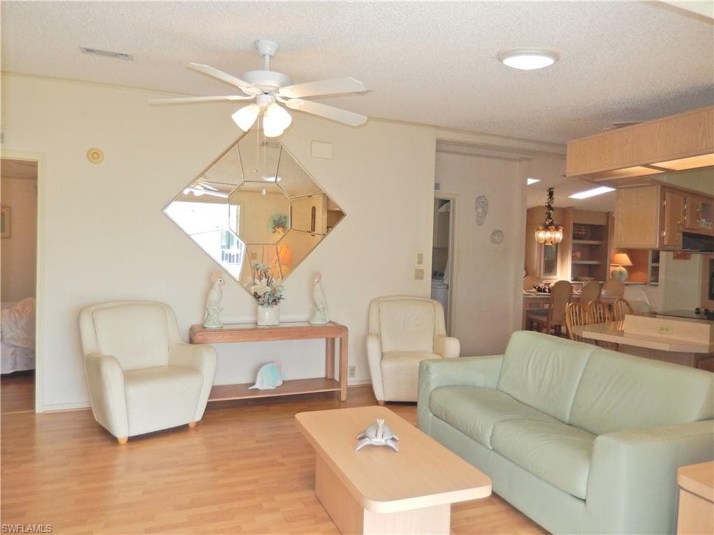 16168 Baton Rouge CT-4