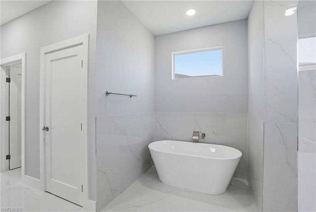 429 Palmyra AVE-22