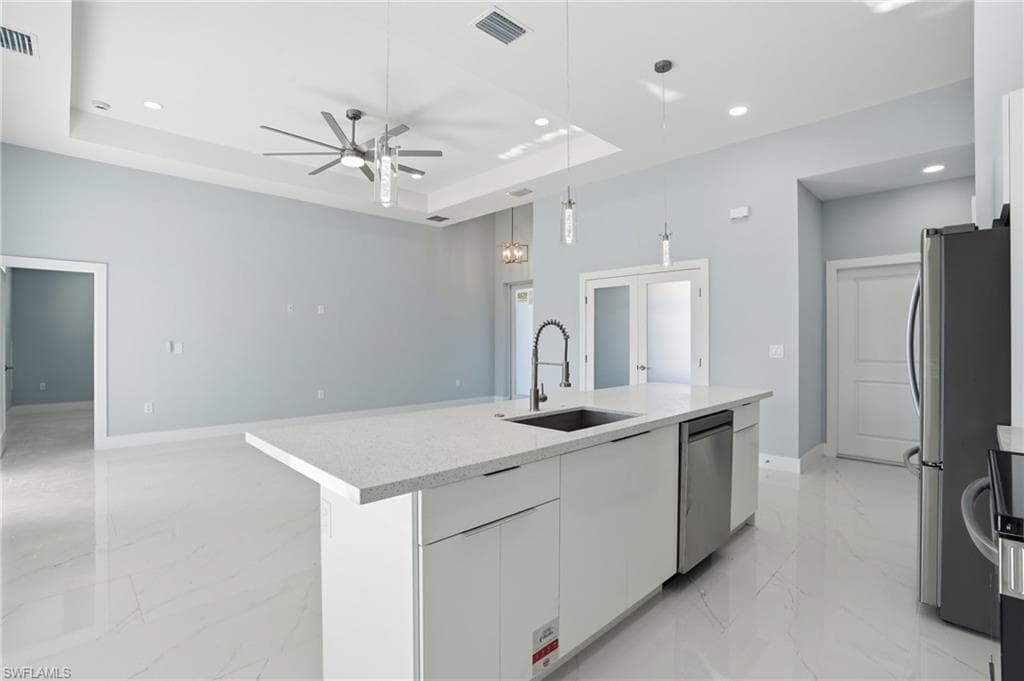 429 Palmyra AVE-11