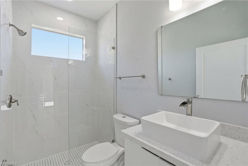 429 Palmyra AVE-25