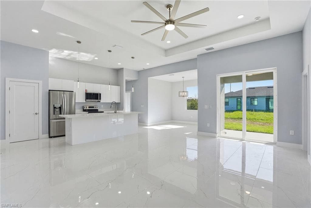 429 Palmyra AVE-4