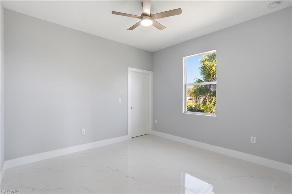 429 Palmyra AVE-23
