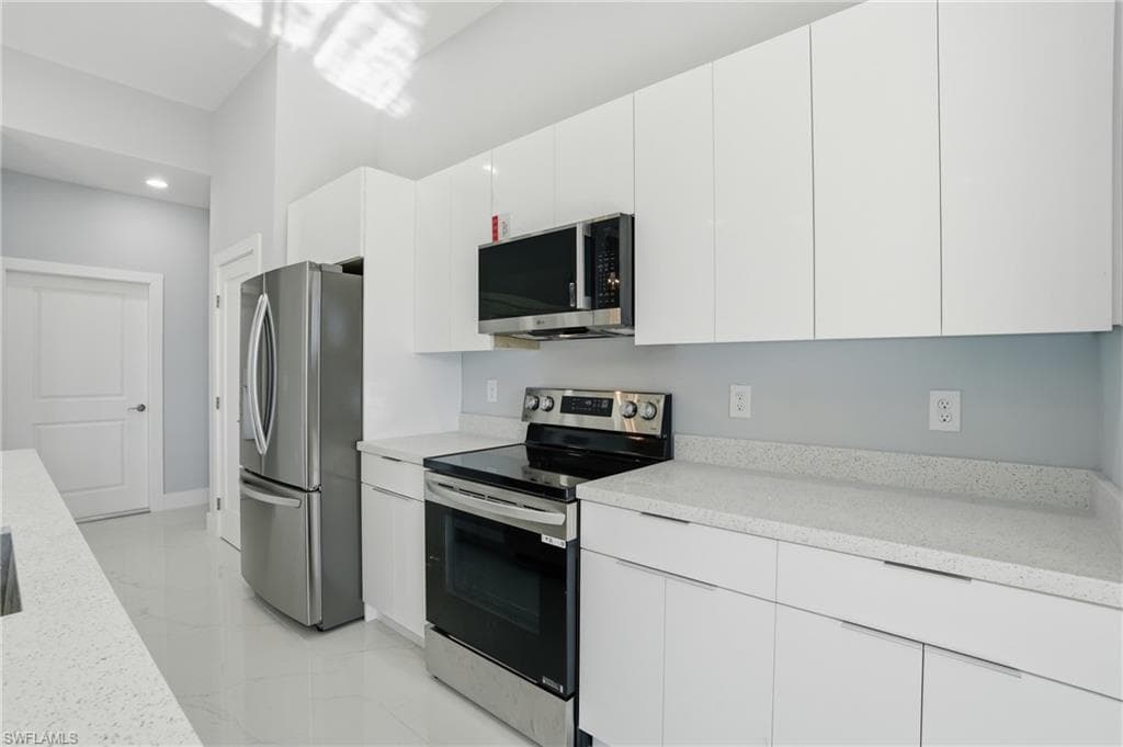 429 Palmyra AVE-10