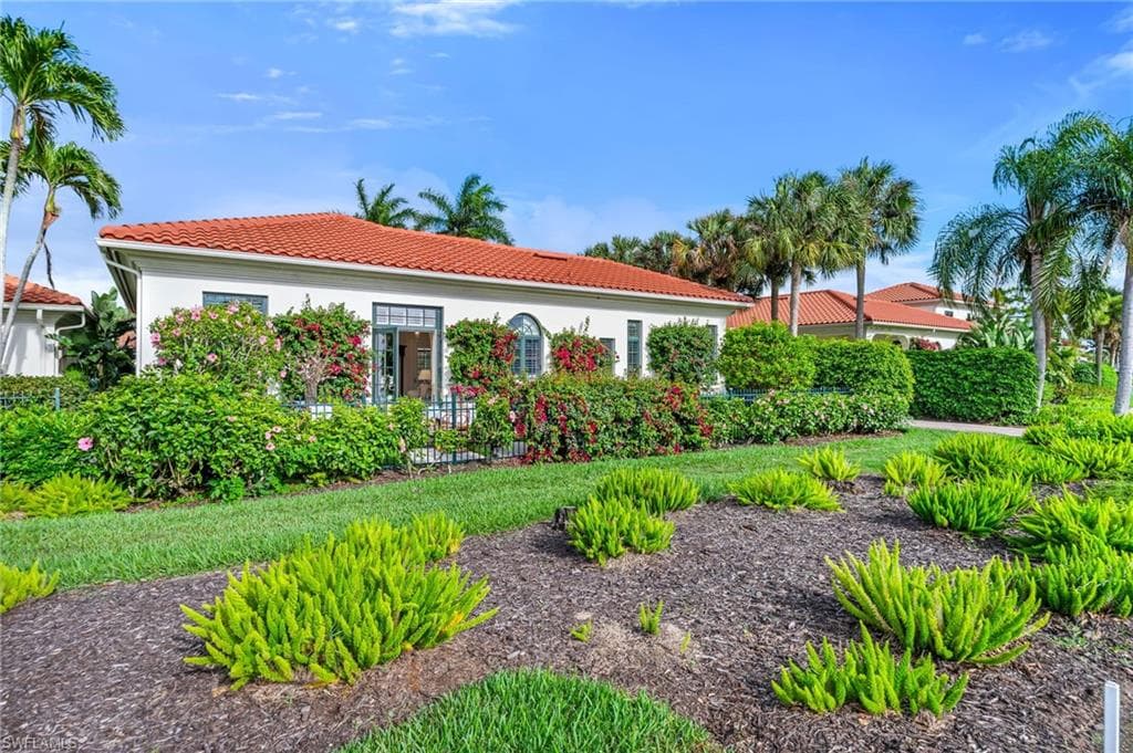 2595 Twinflower LN-34