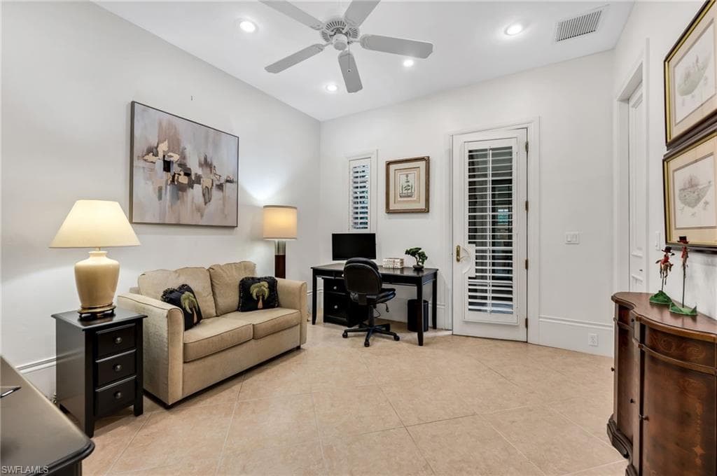 2595 Twinflower LN-28
