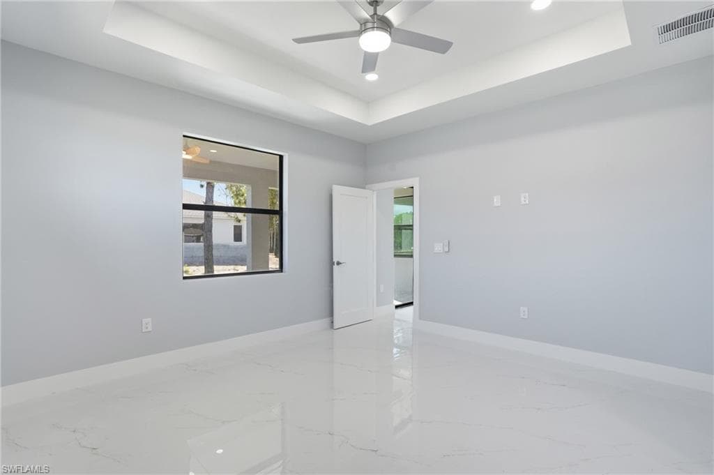 431 Palmyra AVE-16
