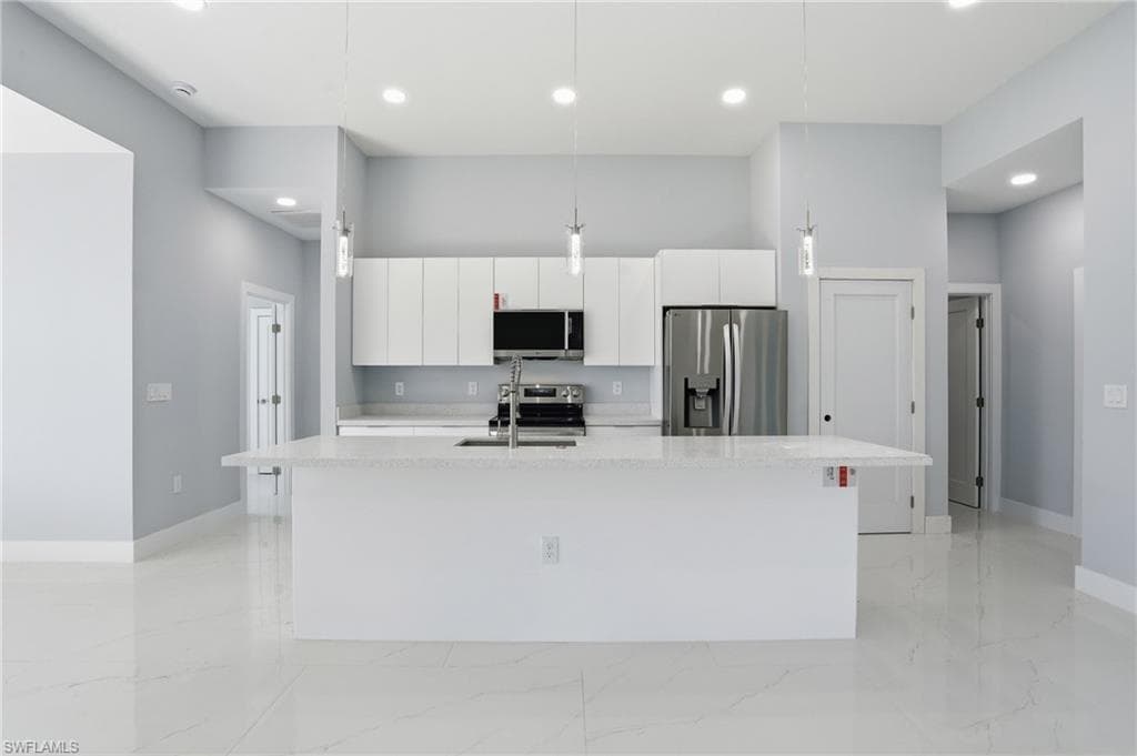 431 Palmyra AVE-8