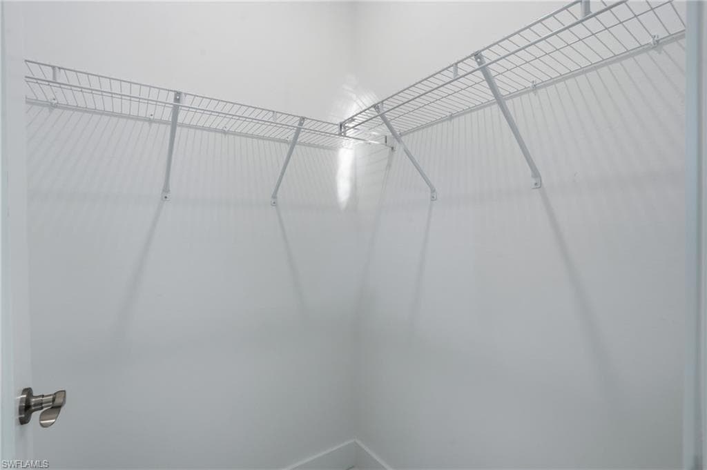431 Palmyra AVE-29
