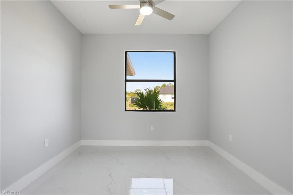 431 Palmyra AVE-13