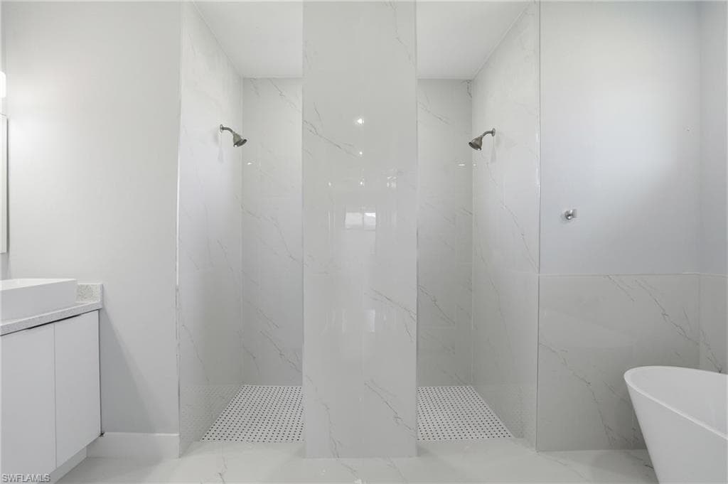 431 Palmyra AVE-17