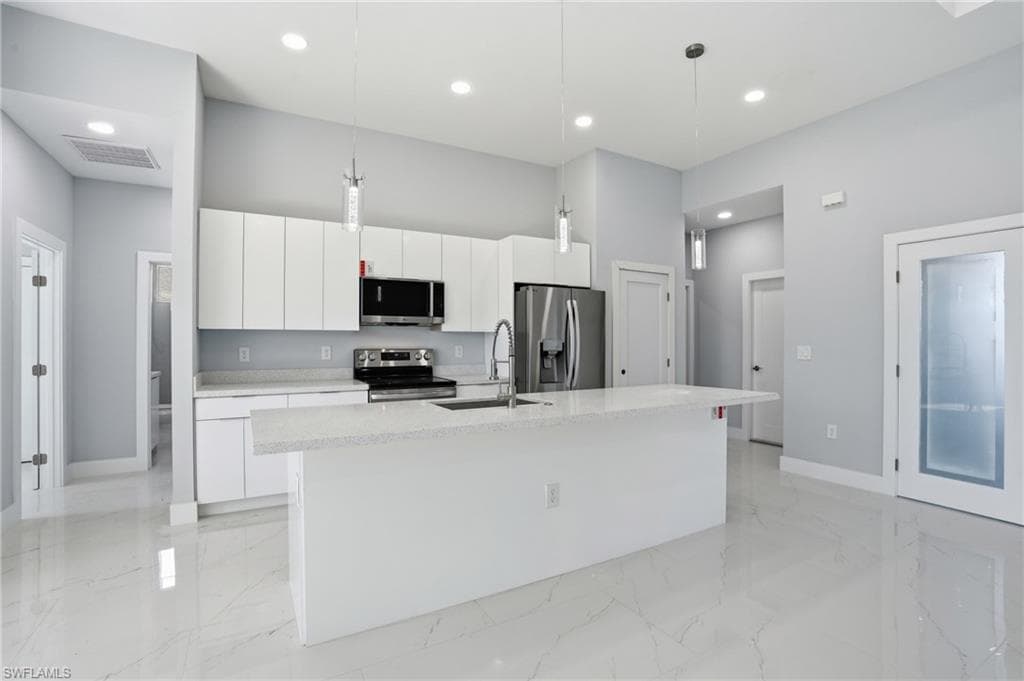 431 Palmyra AVE-7
