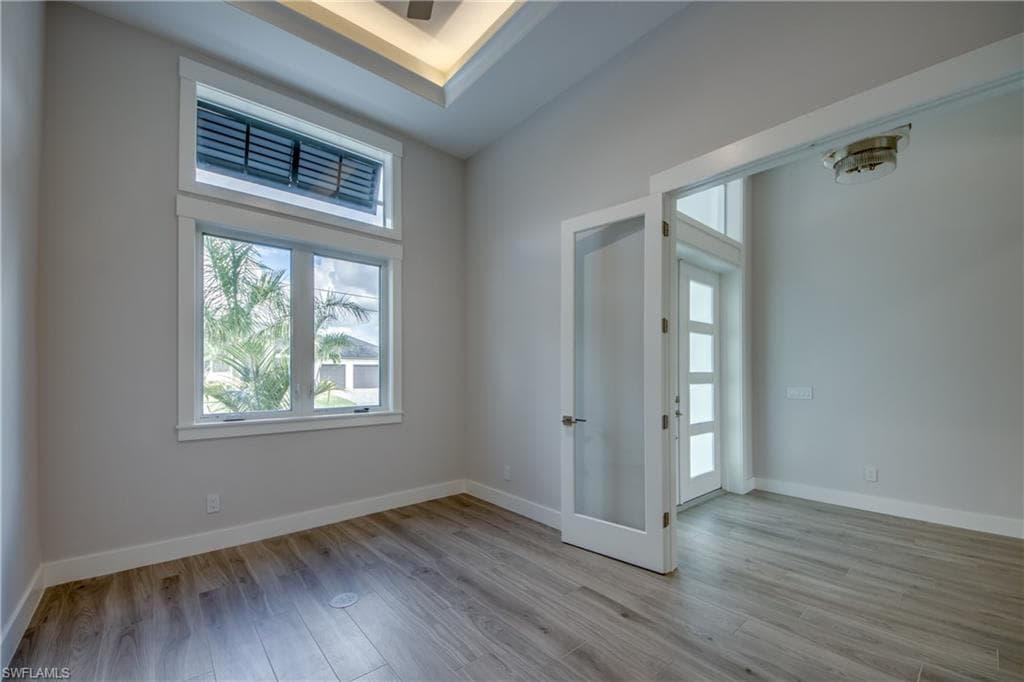 5125 Avalon DR-16