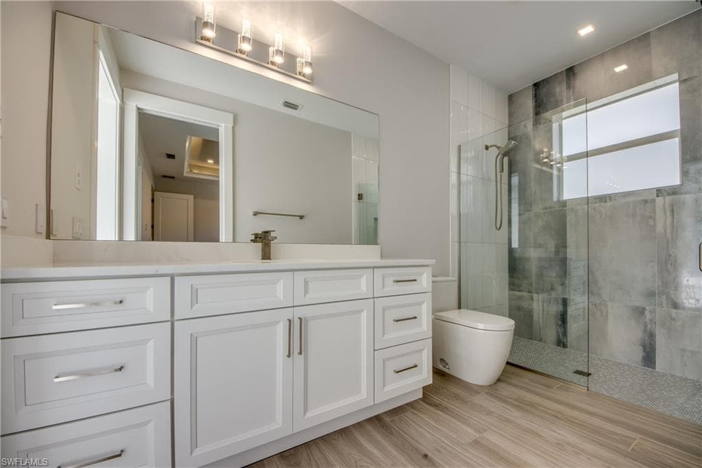 5125 Avalon DR-24