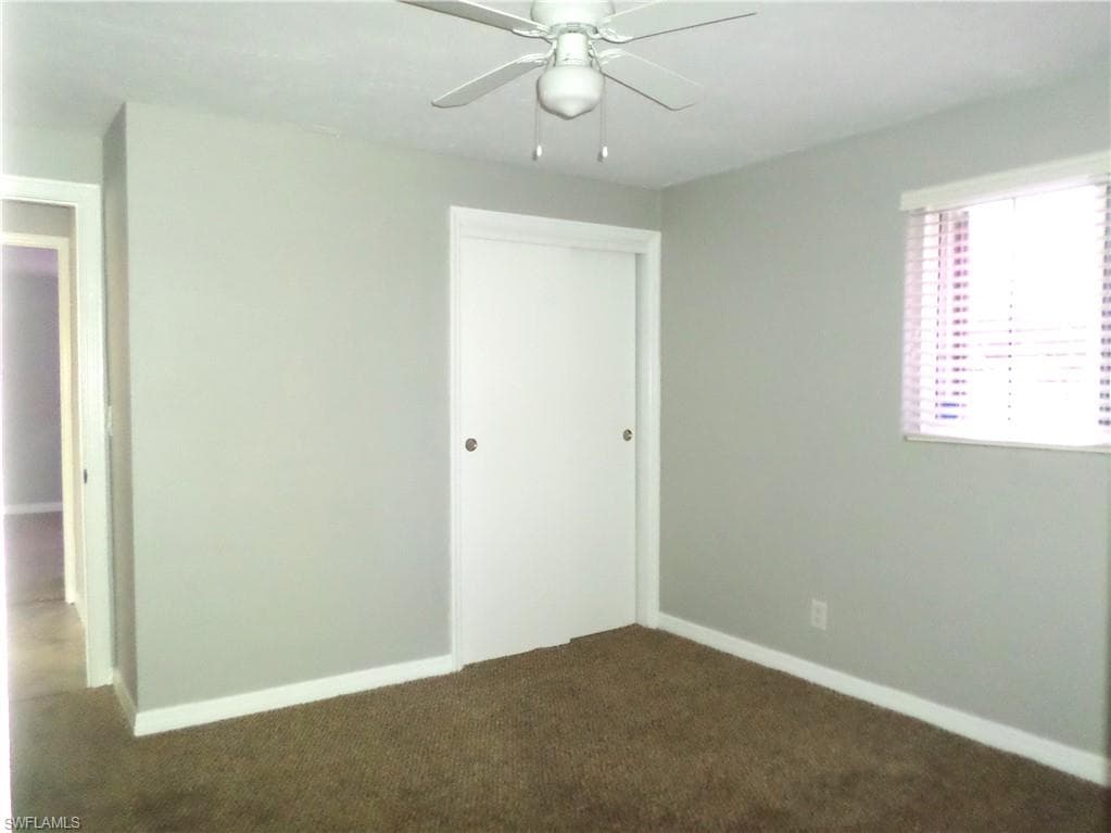 4436 Poinsettia ST-15