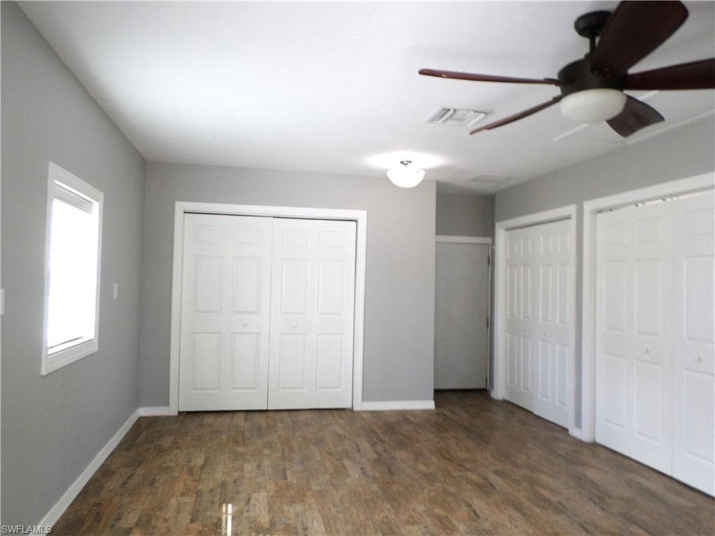 4436 Poinsettia ST-8
