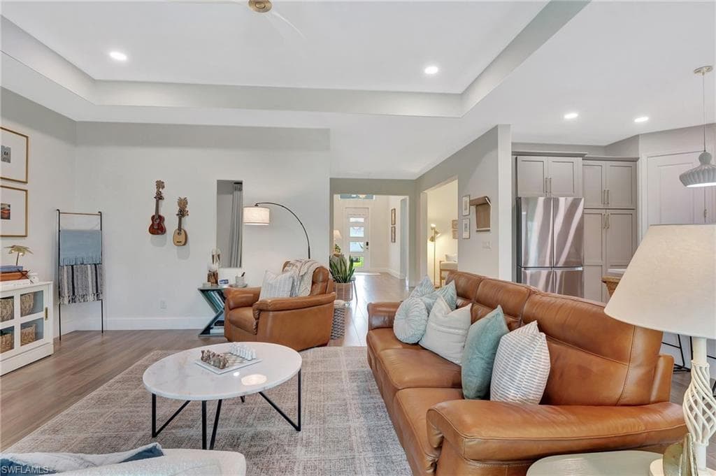 8517 S Lake CIR-15