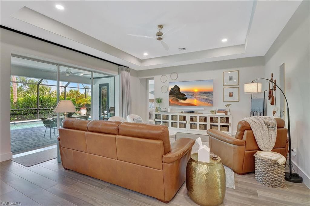 8517 S Lake CIR-13