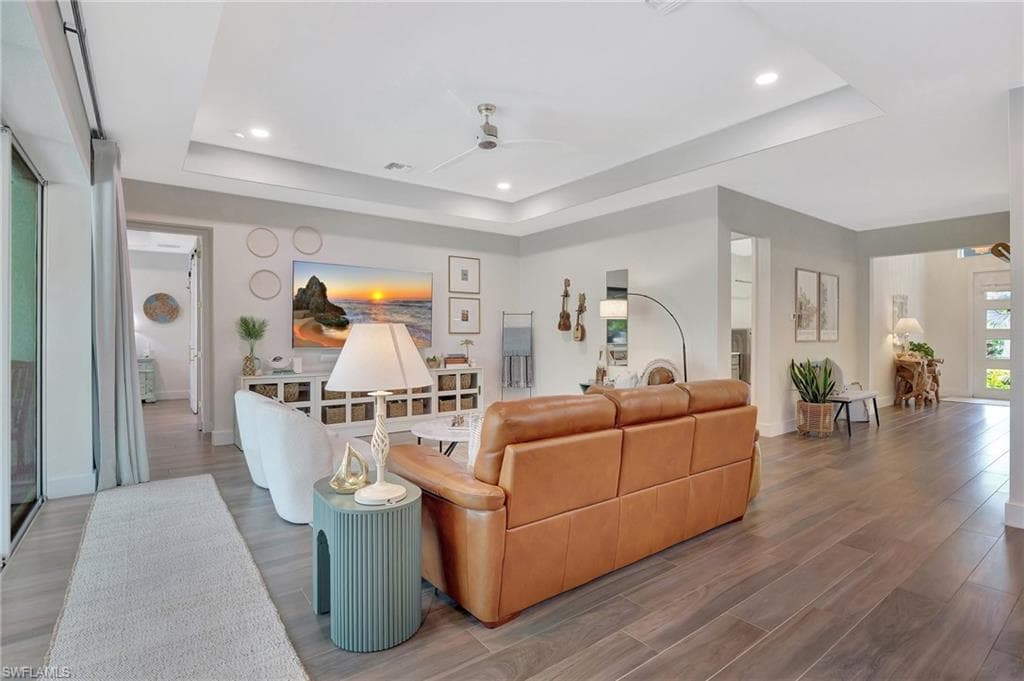 8517 S Lake CIR-14