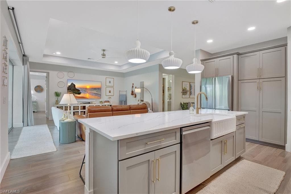 8517 S Lake CIR-10