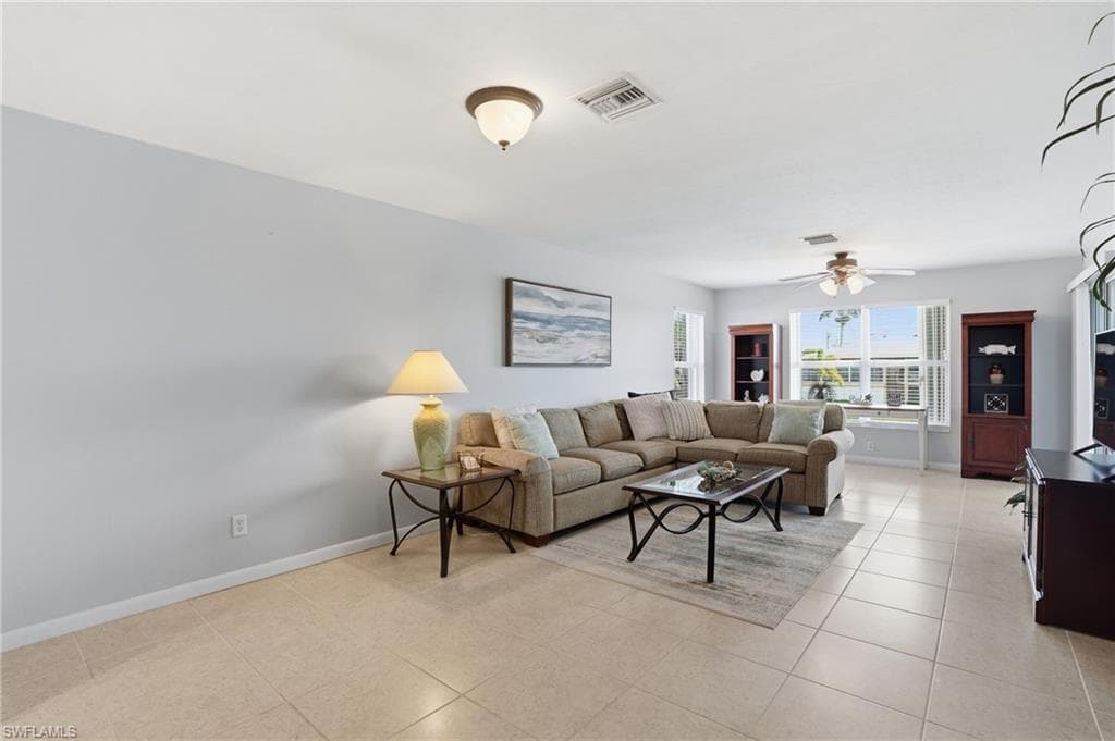 912 SE 46th ST 201-8