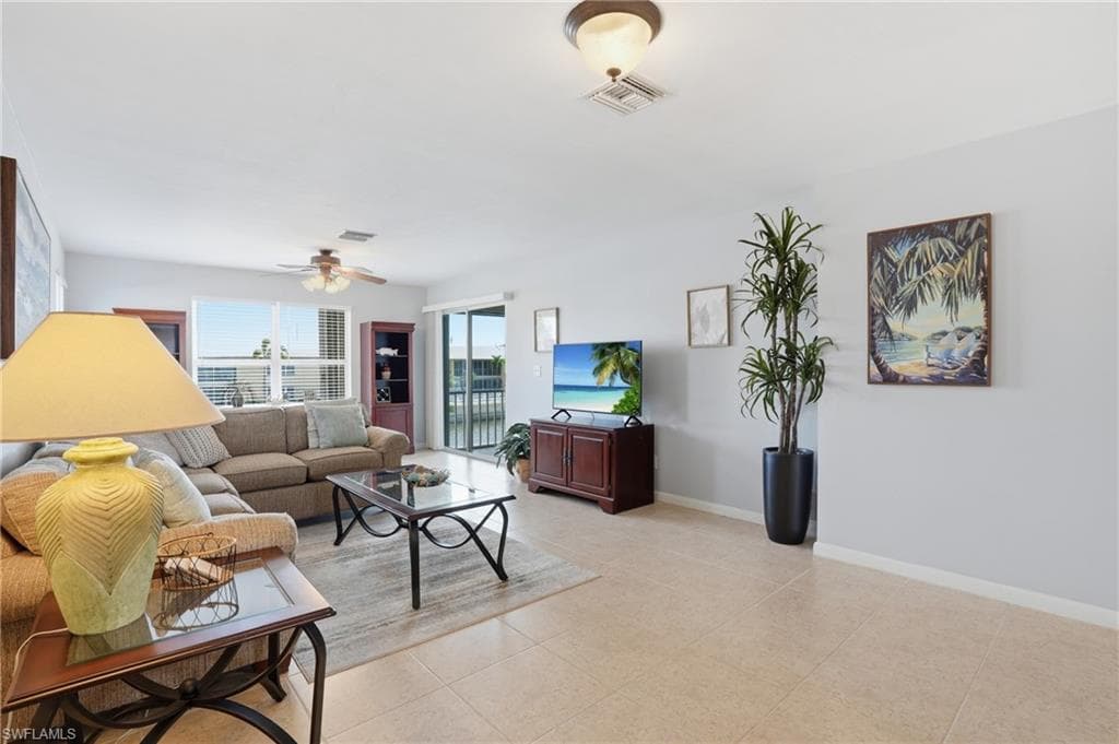 912 SE 46th ST 201-9